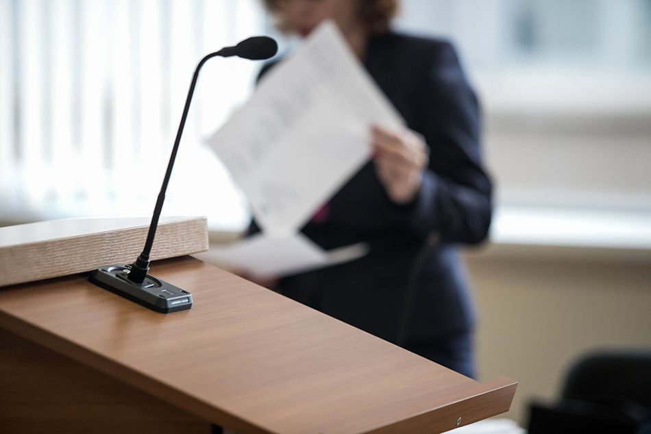 microphone in the courtroom 